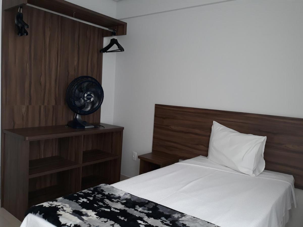 Manhattan Apart Hotel Caratinga Exterior foto